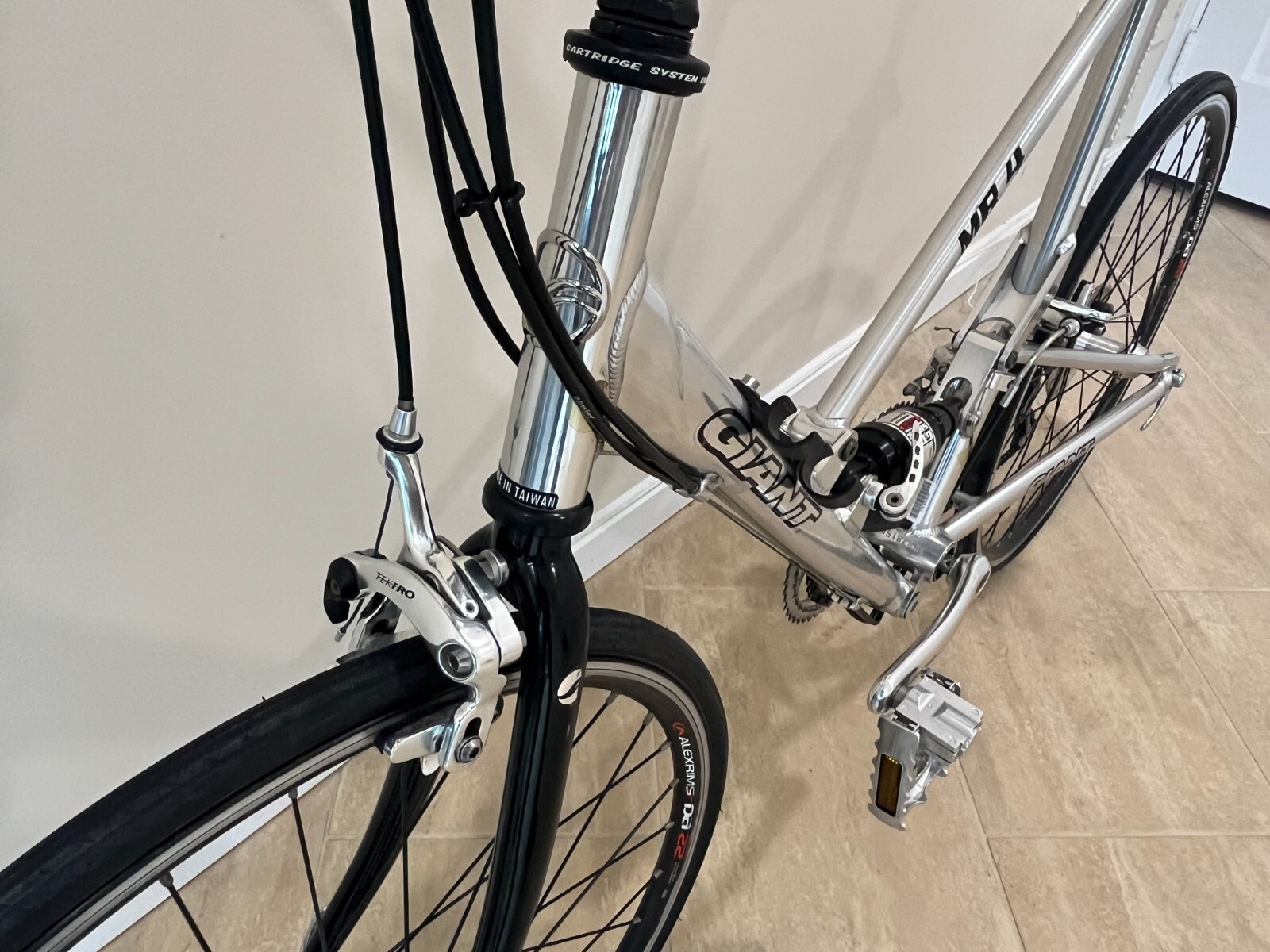 Giant MR-20 & MR-4 Folding Full-suspension Road Bike