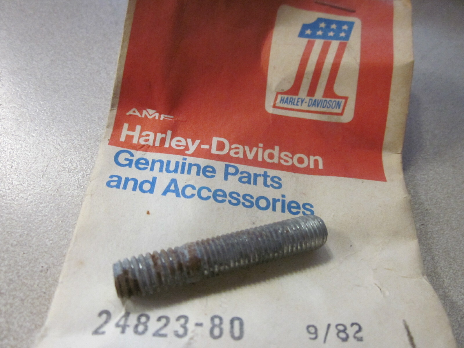 823♡ NOS Harley Davidson Transmission Cover Stud 77-78 XL 71-86