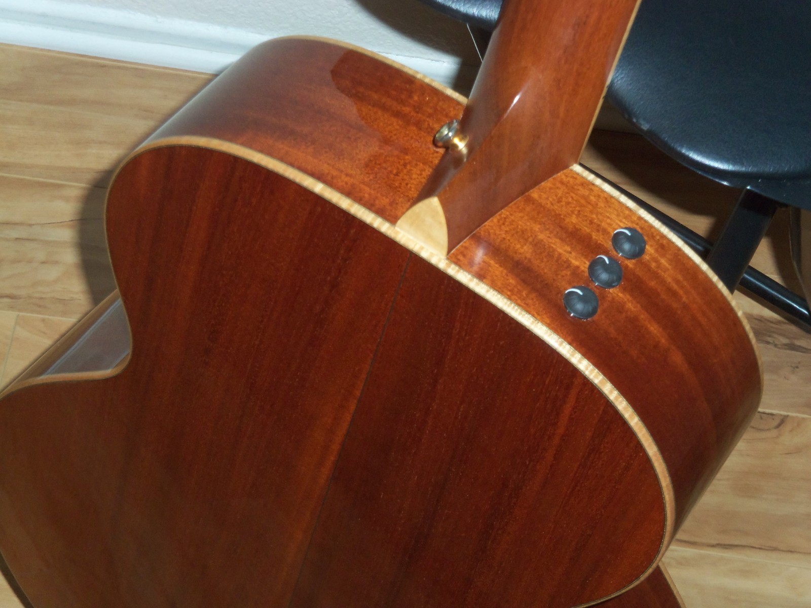 Taylor Custom JU-12 Jumbo 12 String Acoustic Electric Guitar With Case