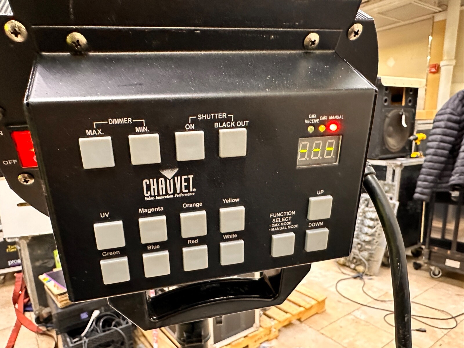 Chauvet 400G Followspot Spotlight with Wheeled Tripod Stand and Road