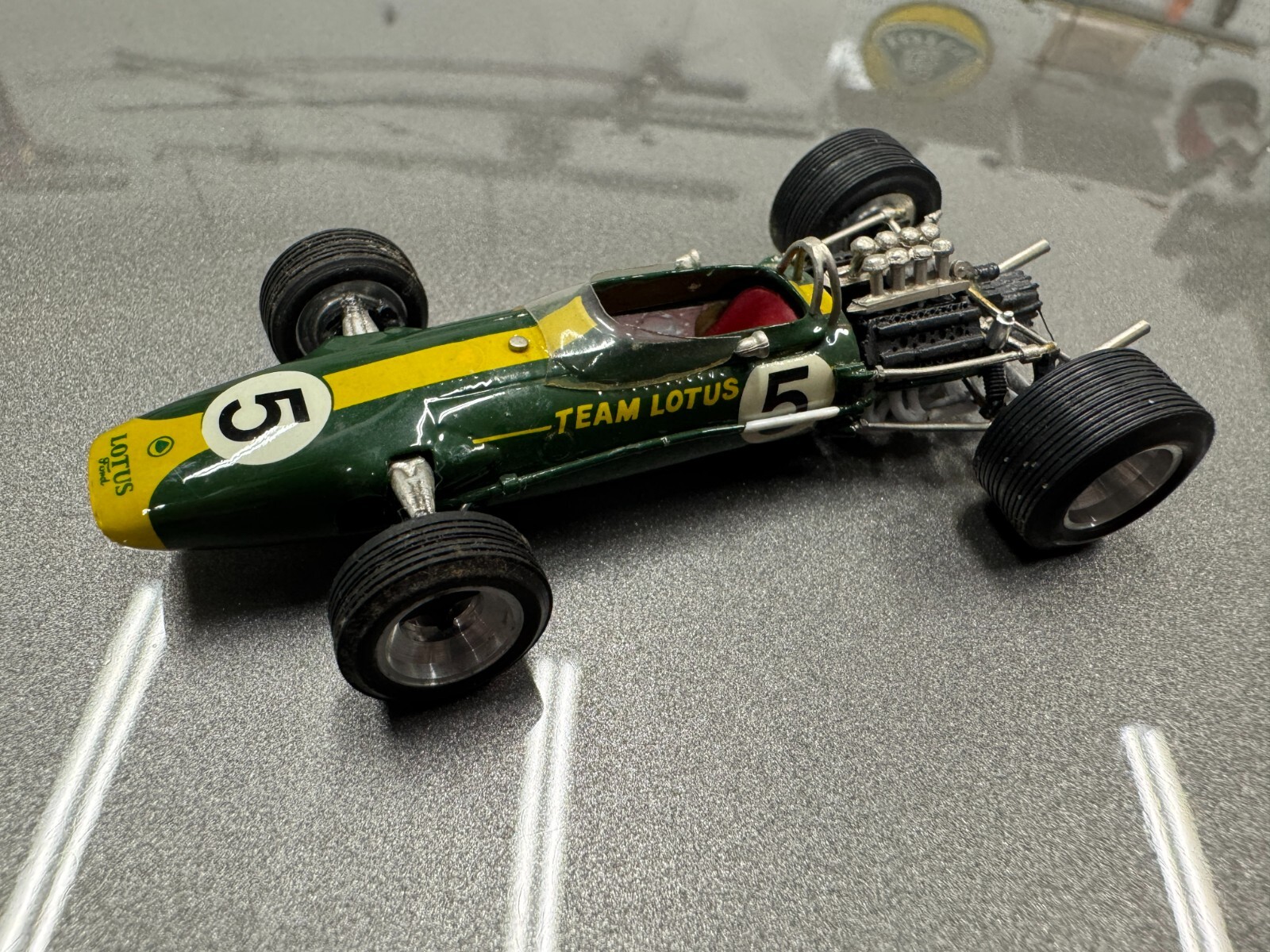 特価 Bosica/MERI KITS1/43 ロータス 49 GoldLeaf Amazon | ビテス 1/43 ロータス 49 スペインGP 1968 #10 完成品