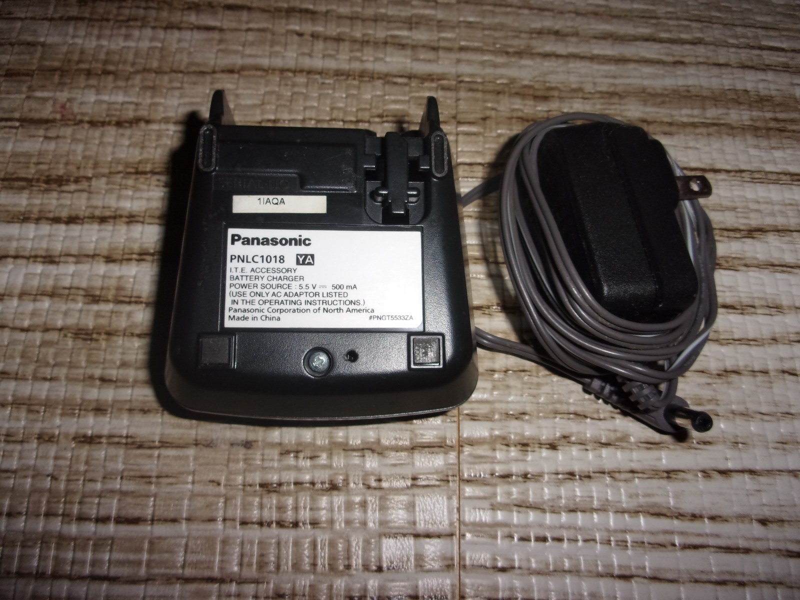 Panasonic PNLC1018 YA Cordless Phone Handset Charger Cradle  PNLV226  Adapter