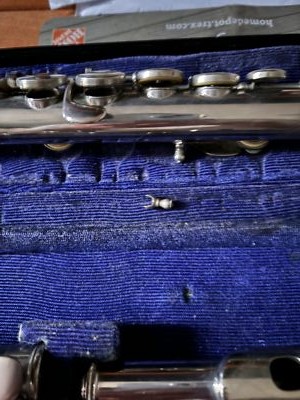 YAMAHA YFL23（Eメカ仕様）　備品　調整済 フルート 調整済 ヤマハ YFL23 (Eメカ仕様) 美品 ヤマハ 整備