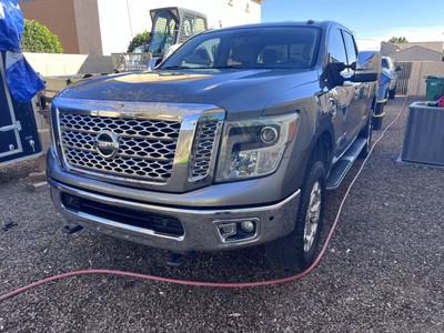 Owner 2016 Nissan TITAN XD Pickup Grey 4WD Automatic SL