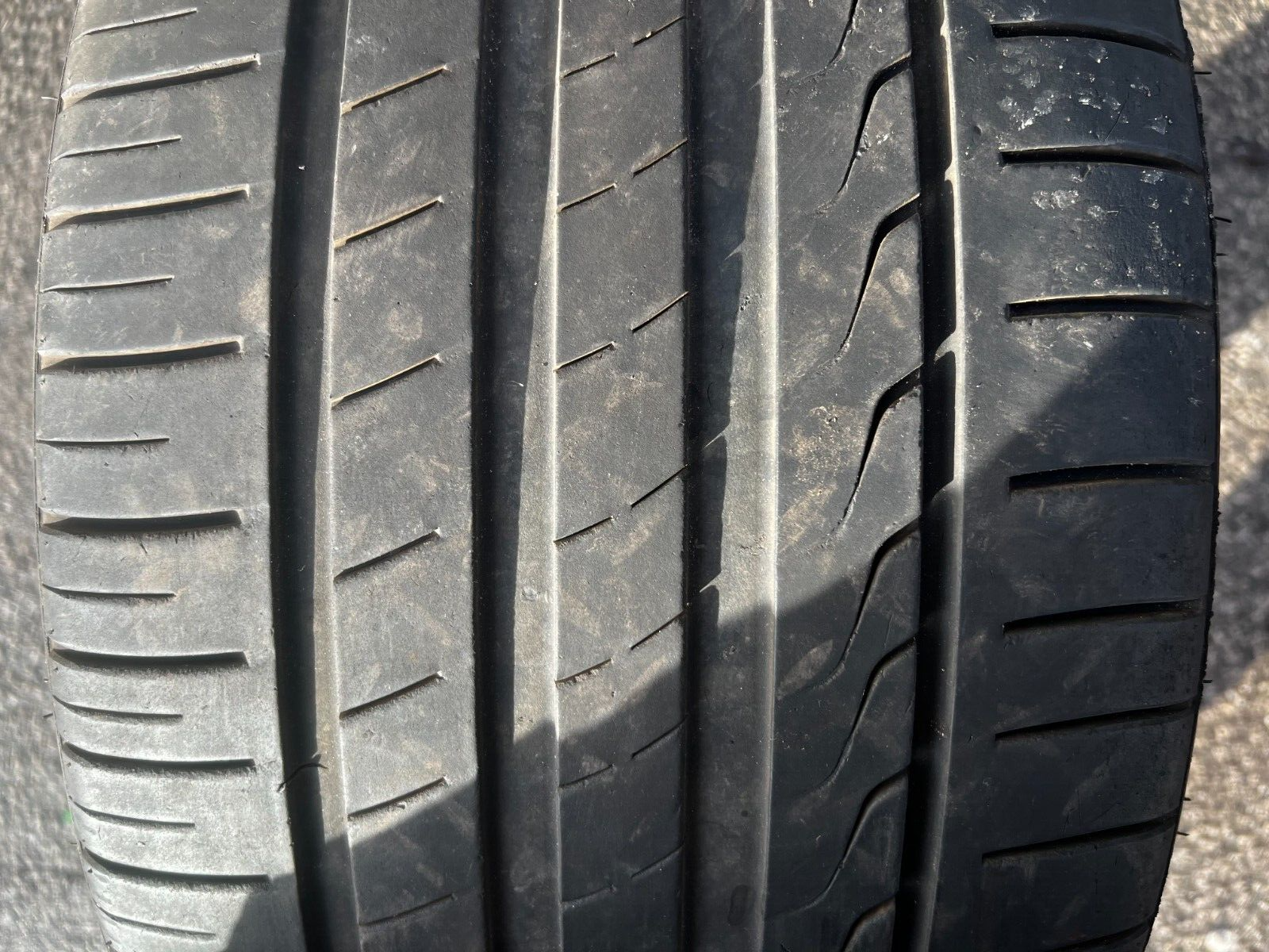 245 45 19 VINMAX ACTIVE V02 TYRE 6MM TREAD 245/45 ZR19 102W