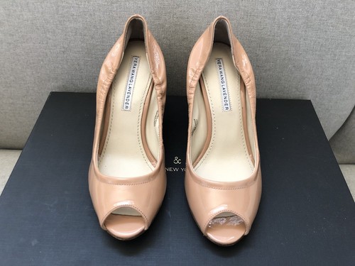 NEW VERA WANG Nude/Pale Pink Patent Leather Opened Toe Wedge
