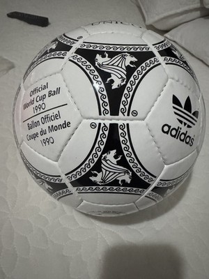 Adidas Etrusco Unico Soccer ball FIFA World Cup 1990 Match