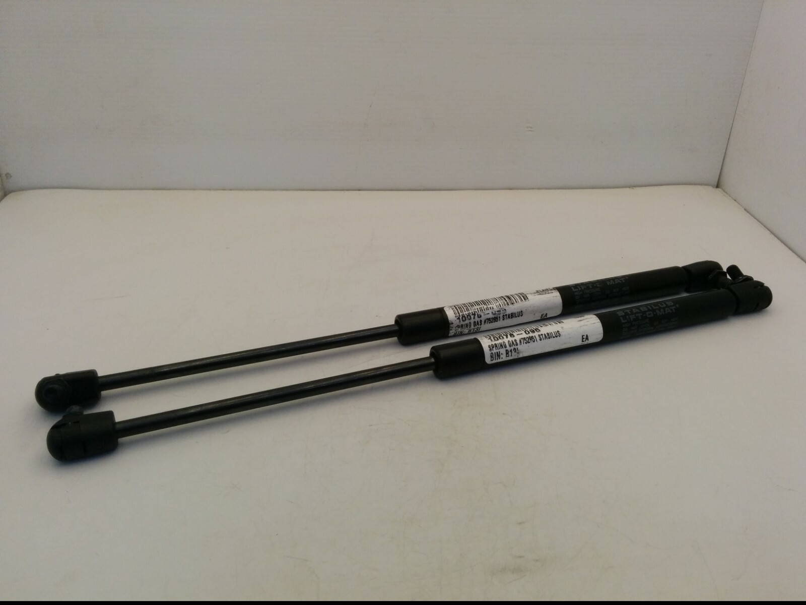 STABILUS LIFT-O-MAT 752851 0500N GAS SPRING ACTUATOR, 015/13 STABILUS LIFT-O-MAT 752851 0500N GAS SPRING ACTUATOR, 015/13