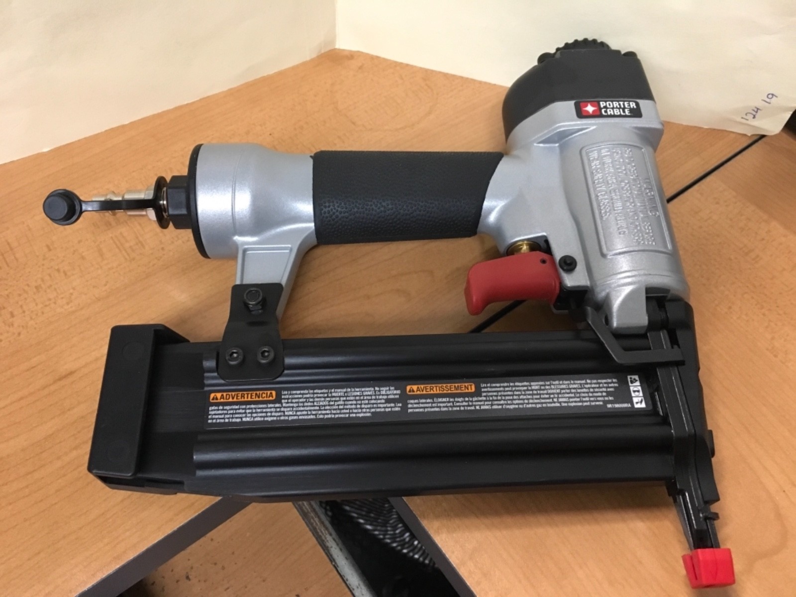 Porter Cable BN200SB Brad Nailer