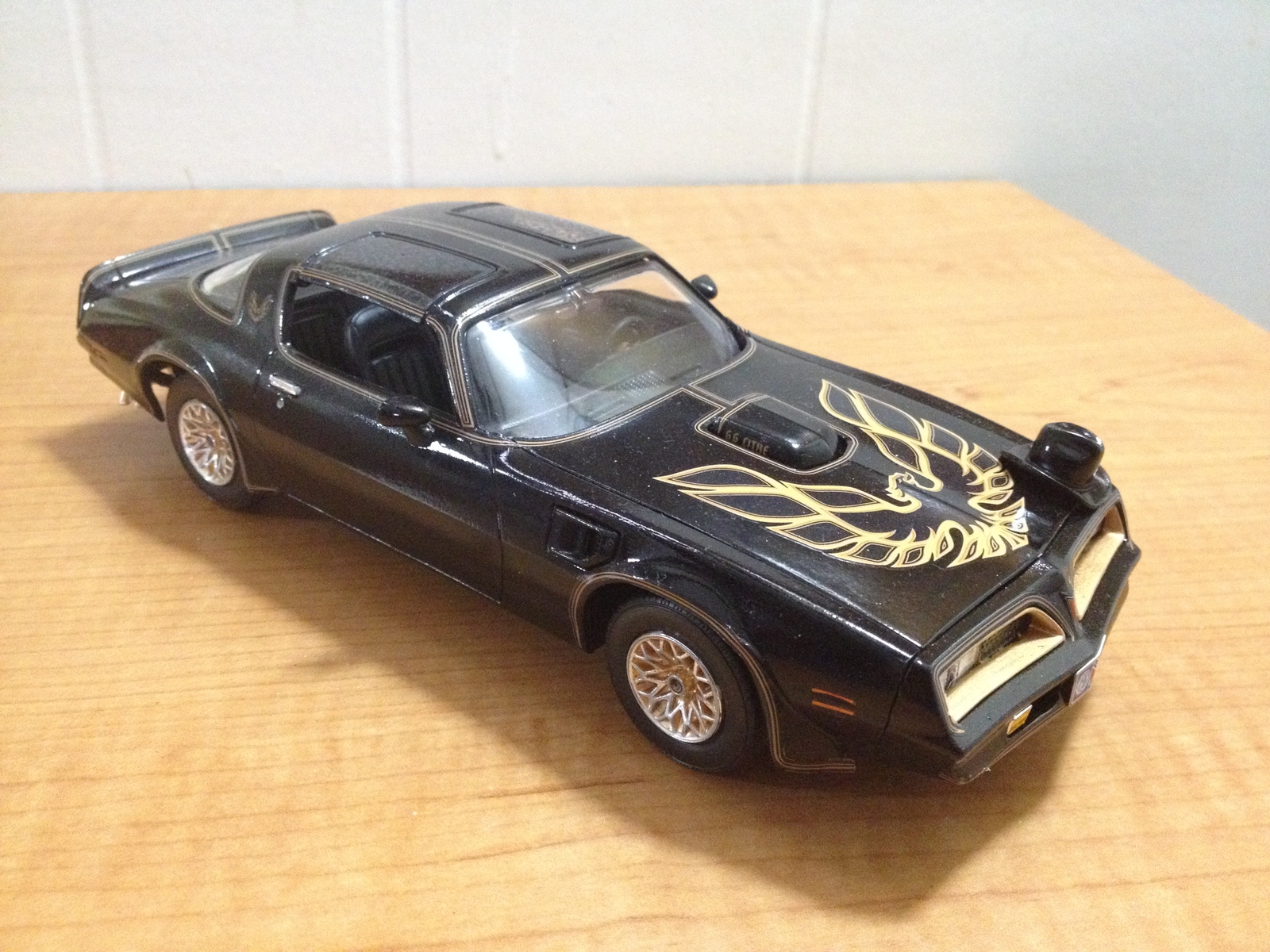 Revell Muscle '78 Pontiac Firebird 3' in 1 Model Kit 1:24