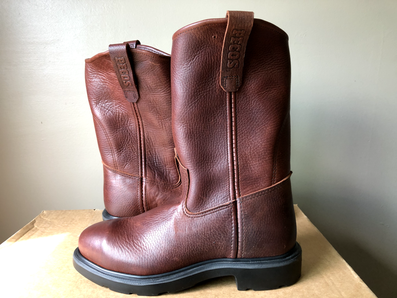 Red Wing Shoes 11\