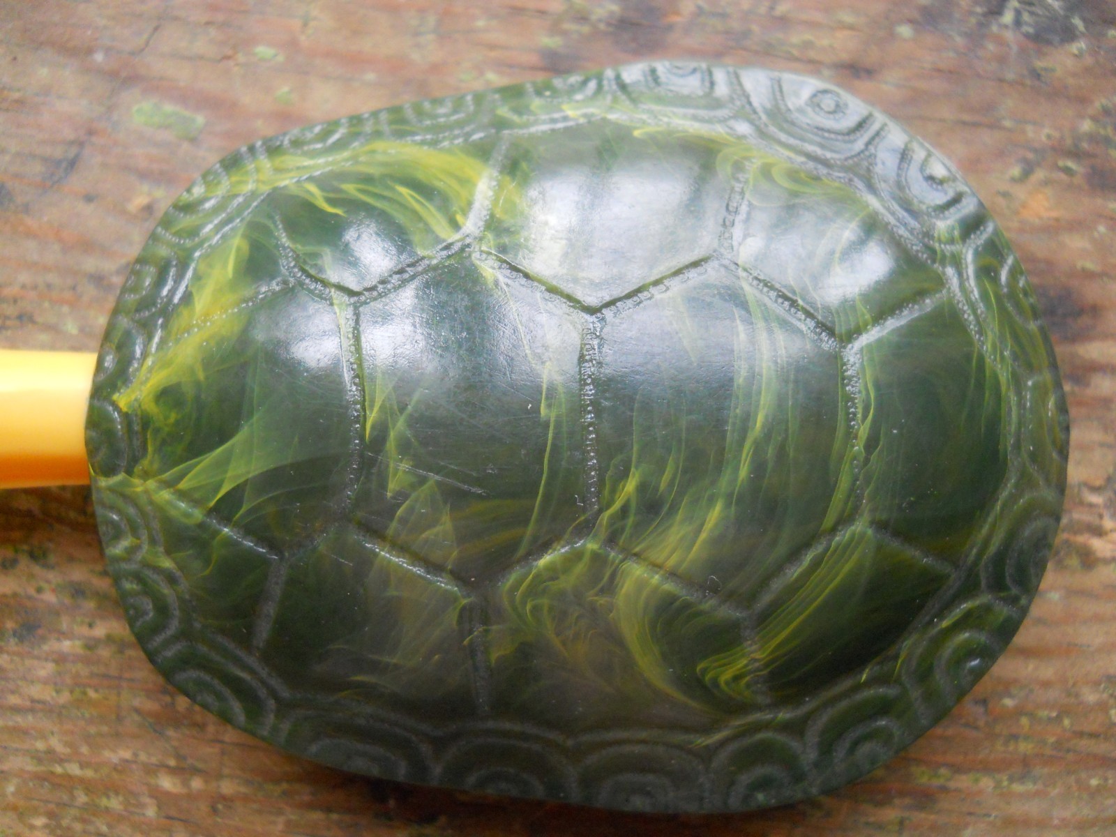 VINTAGE PLASTIC CELLULOID BABY TOY TURTLE SHELL RATTLE
