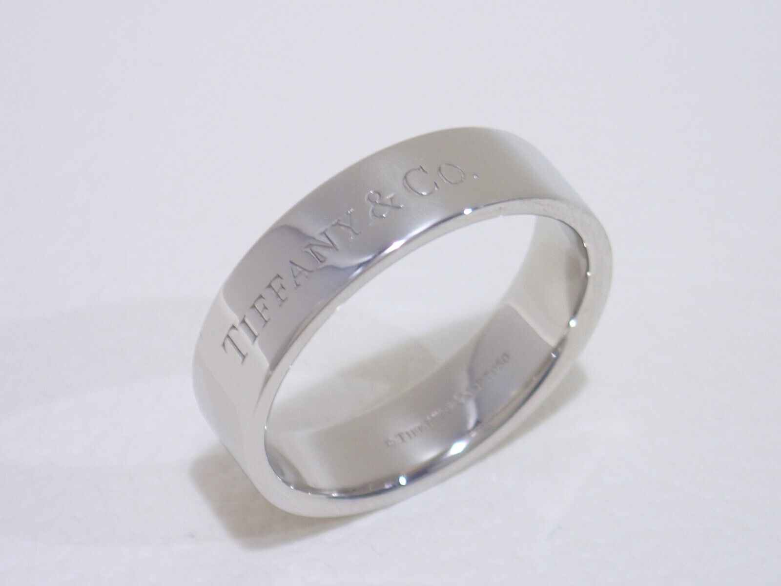 TIFFANY & CO. platinum band ring size 10.5 | eBay TIFFANY & CO. platinum band ring size 10.5 | eBay