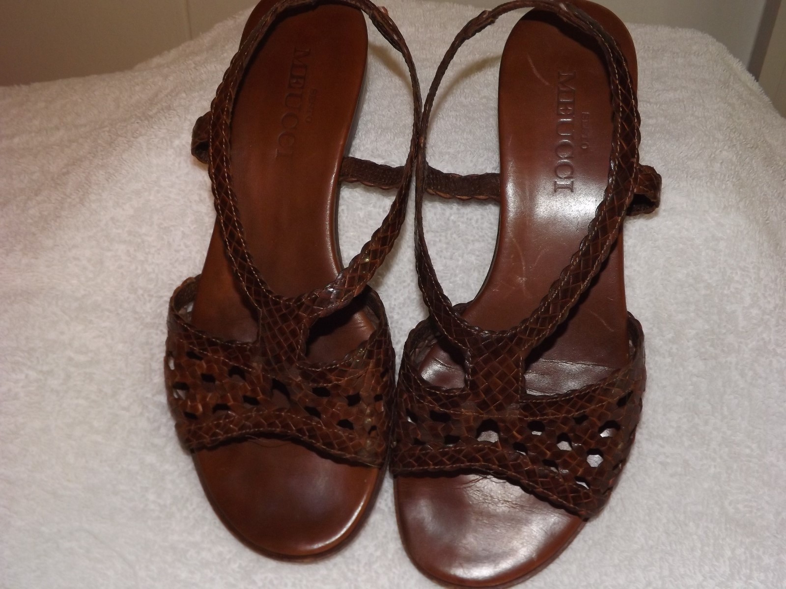 SESTO MEUCCI Ladies Leather Sandals in size 6 M in Brown    #396