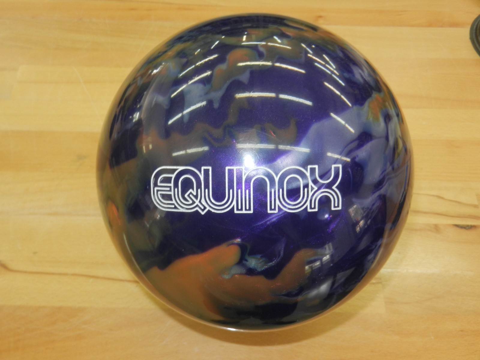 C*a様 Equinox ボウリングボール 14lbs 3oz NIB 13# Storm Equinox Bowling Ball w/Specs of 13.4/3-3.5