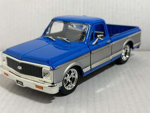 Jada/'72 Chevyシボレー Cheyenneシャイアン 1/24 絶版 JADA JUST TRUCKS 1972 CHEVY CHEYENNE PICKUP TRUCK 1:24 BLACK