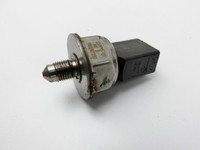 BMW 218i F45 14-18 1,5 Railsensor Drucksensor Rechts BMW 218i F45 14-18 17.07.2017 8643665 13538643665 7537319-05... Vorschau 2