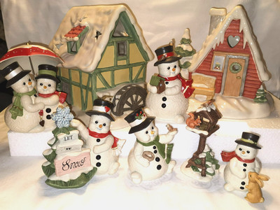 2025 NEU GOEBEL Schneemann Winterwald Licht  Let it snow  Berghütte Wassermühle