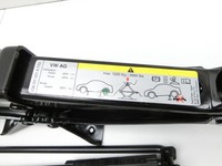 VW Passat B8 3G 14-19 Original Werkzeug Bordwerkzeug Wagenheber VW Passat B8 3G 14-19 20.07.2015 3Q0011031A... Vorschau 4