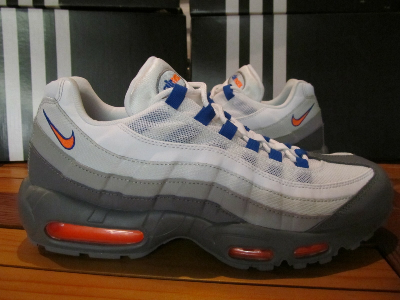 footaction air max 95
