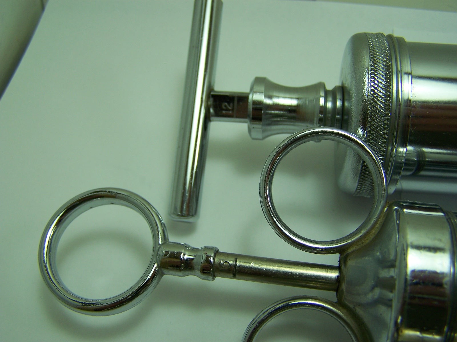 3 Vintage Veterinary Syringes 12 Oz, 6 Oz & Small One