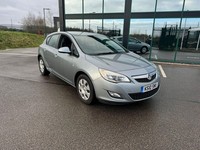 2010 Vauxhall Astra 1.7 CDTi Exclusiv Euro 5 5dr HATCHBACK Diesel Manual