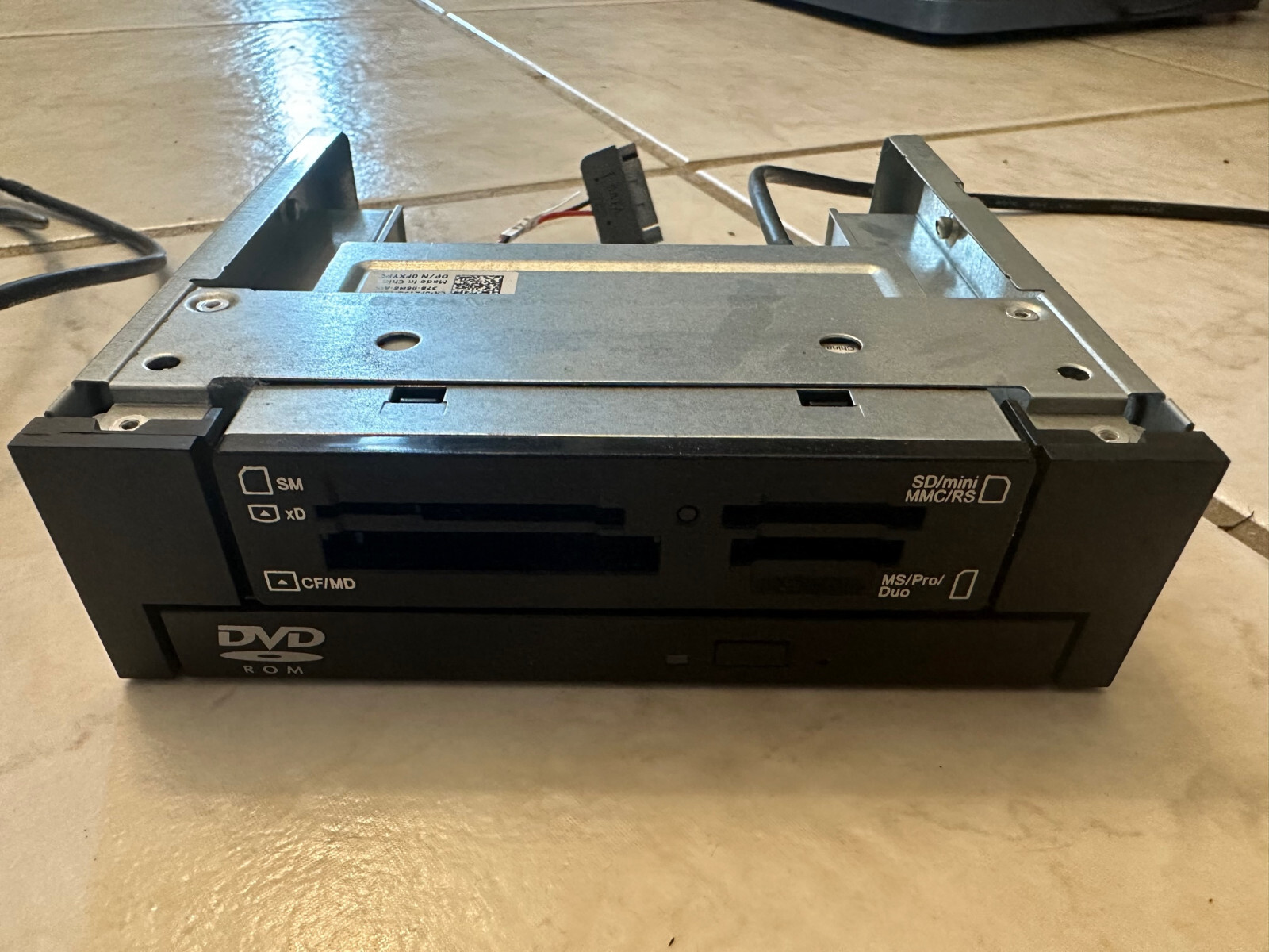 Dell Media Card Reader DVD G7V21 FXYPG Mounted in NR95F 5.25