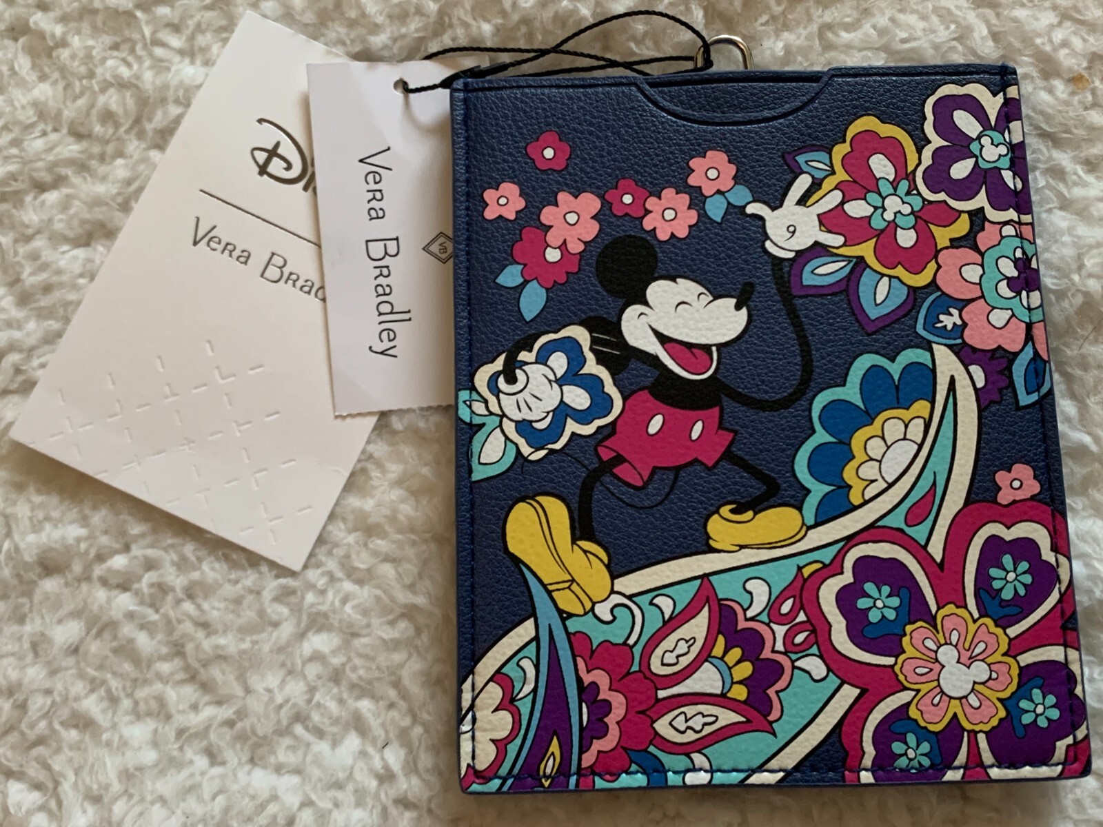 VERA BRADLEY DISNEY PAISLEY SENSATIONAL SIX MICKEY MINNIE PASSPORT WALLET NEWのeBay公認海外通販｜セカイモン