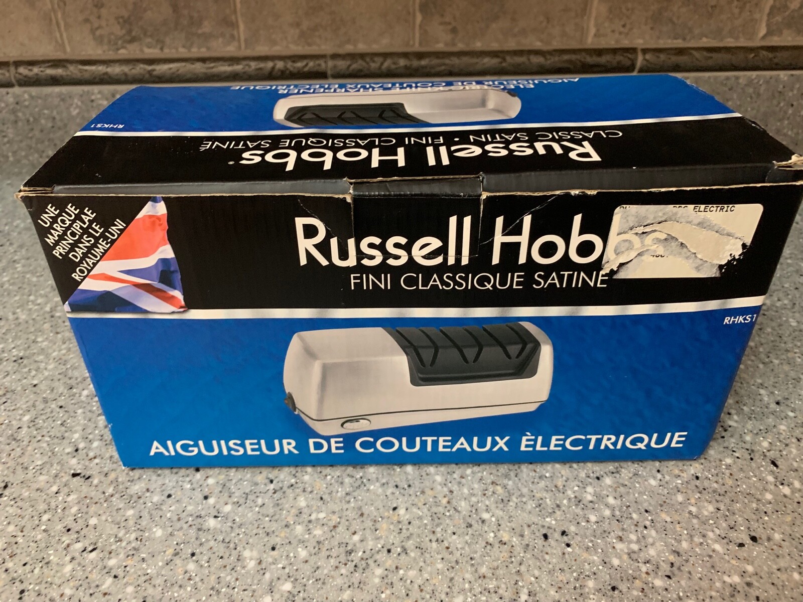 RUSSELL HOBBS RHKS1 3 STAGE KNIFE SHARPENER HEAVY DUTY DIECAST ALUMINUM HOUSING