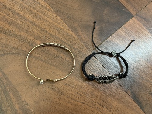 Jewelry bundle 2Bracelets Lot Mix Puravida