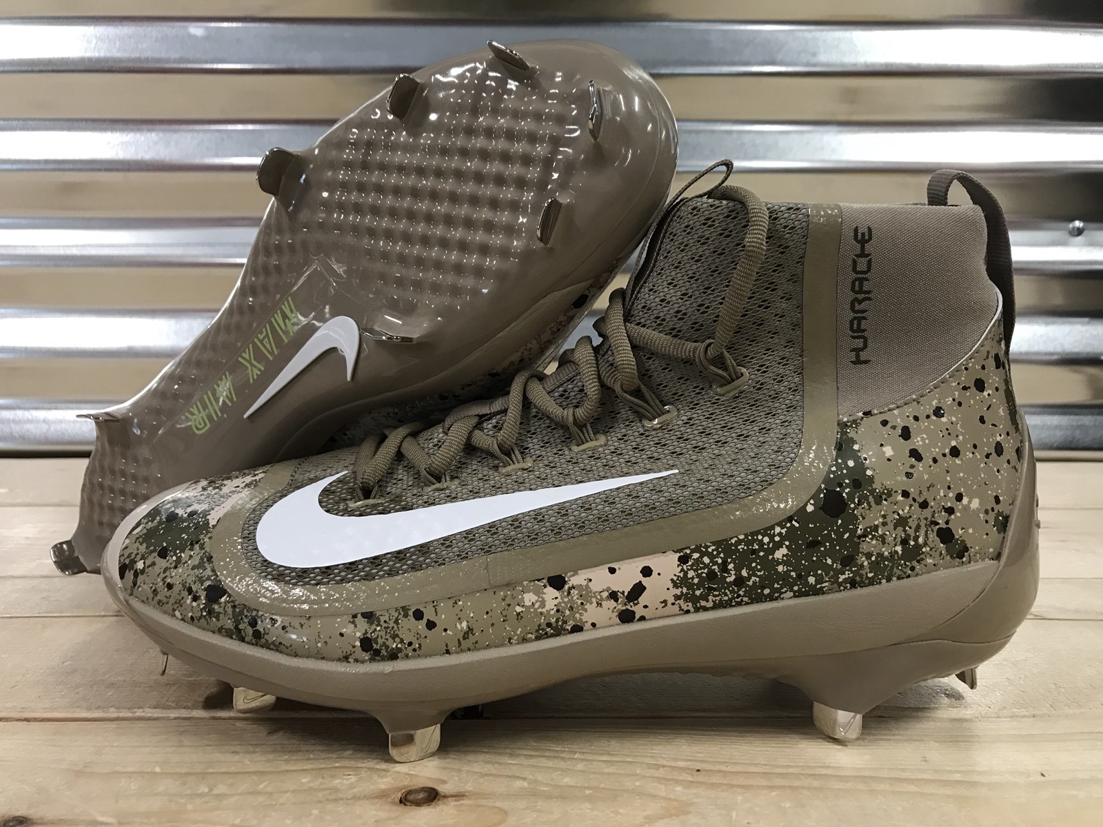 nike huarache max air baseball cleats