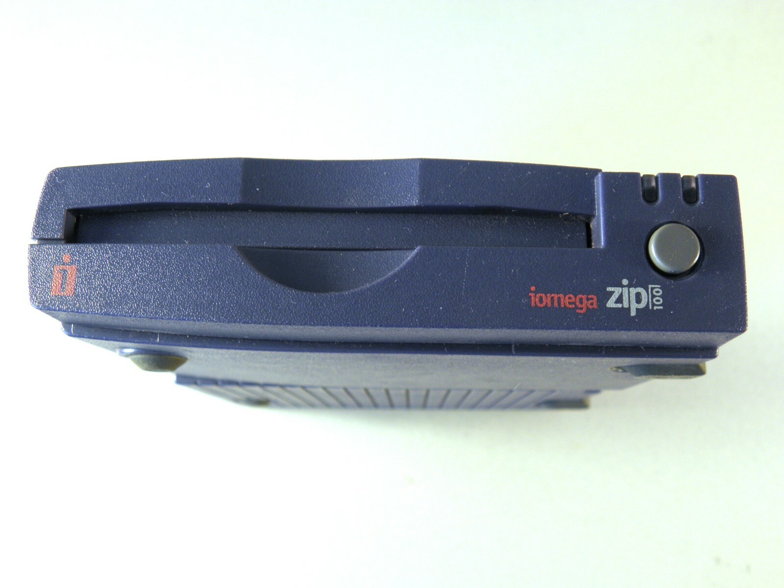 Iomega Zip 100 Drive with Power Supply & 2 Cables Z100P2