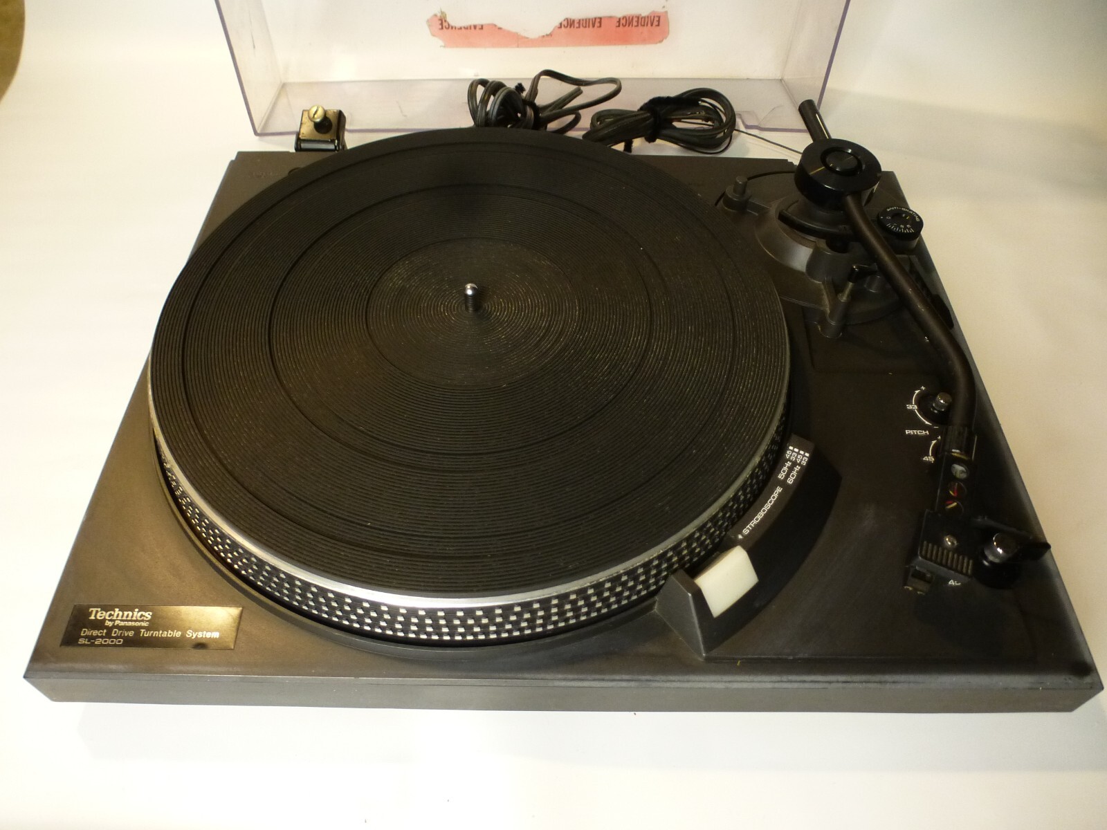 Technics Turntable SL-2000 Direct Drive Record Player Turntable