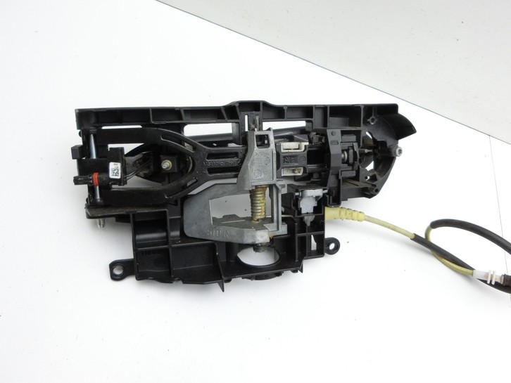 BMW 525d F10 13-17 Lim Türgriff Griff aussen Rechts Vorne 475 BMW 525d F10 13-17 27.02.2014 7231930 51217231930... Bild 4