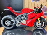 Ducati Panigale V4S 2025 ORDER YOURS NOW! FREE UK DELIVERY! 4.9% APR on PCP