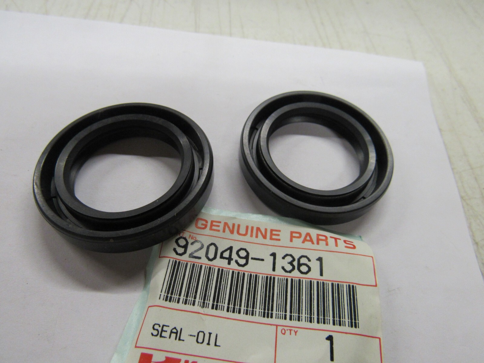 のいこ Kawasaki NOS 92049-1361 Oil Seal TC32488 VN ZX VN800 ZX750