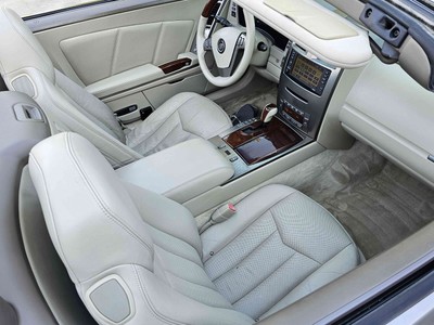 image 12 of interior