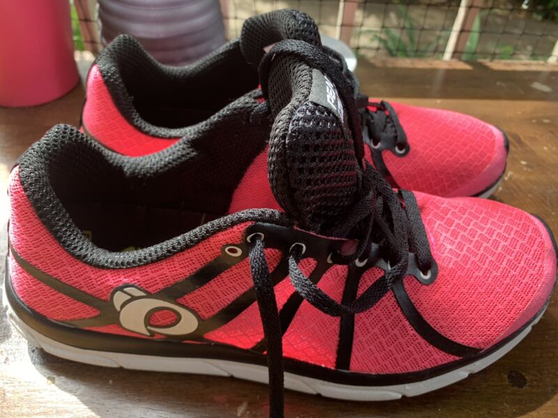 pearl izumi run like an animal shoe