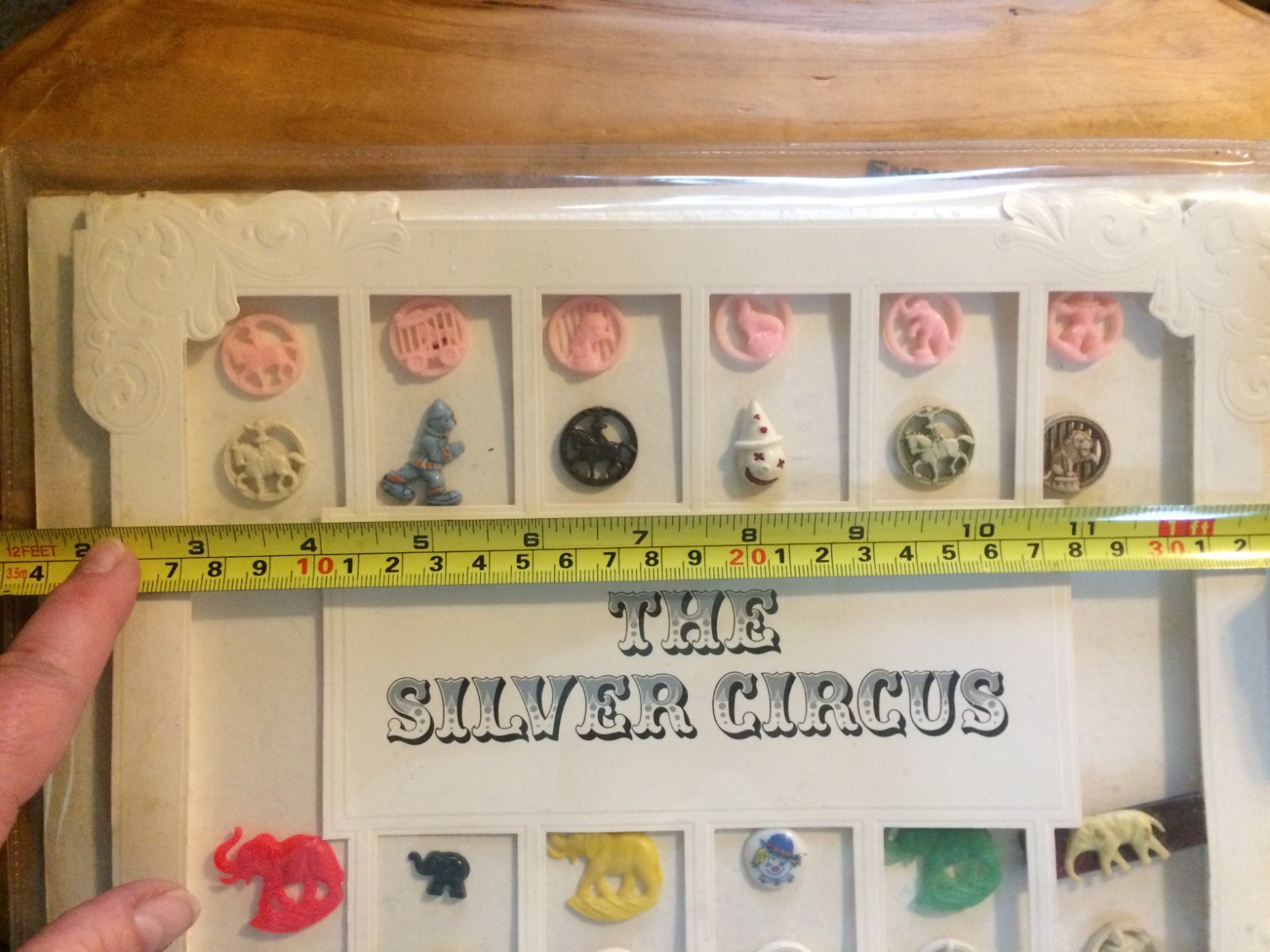 VINTAGE SEWING BUTTONS ORIGINAL CARD CIRCUS THEME elephant lion seal clown horse