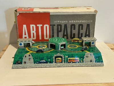 VINTAGE OLD RUSSIAN CCCP TIN TOY TRAIN STATION MECHANICAL WIND-UP WORKS 