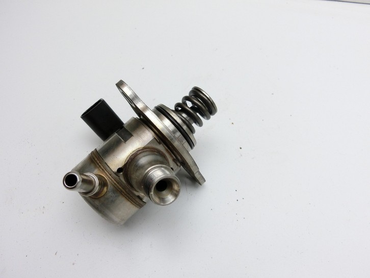 VW Golf VII 7 5G 17-20 TSI 1,5 110KW Einspritzpumpe Hochdruckpumpe Benzinpumpe VW Golf VII 7 5G 17-20 22.11.2019... Bild 2