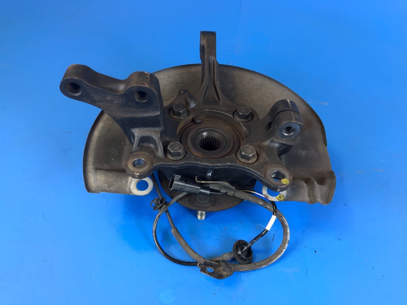 08-15 MITSUBISHI LANCER MR GSR EVO X FRONT RIGHT SPINDLE