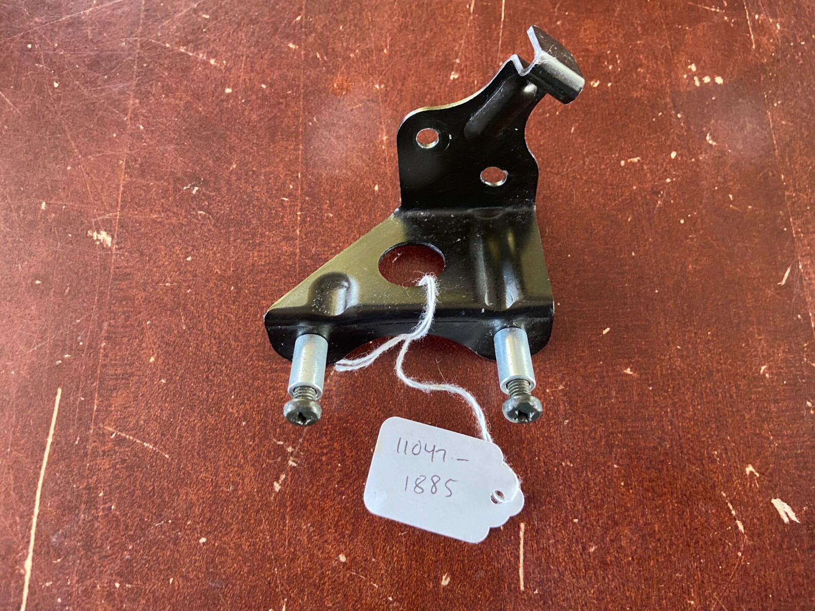 1993 Kawasaki ZX-6 ZX600 Ninja Seat Lock Bracket (11047-1885