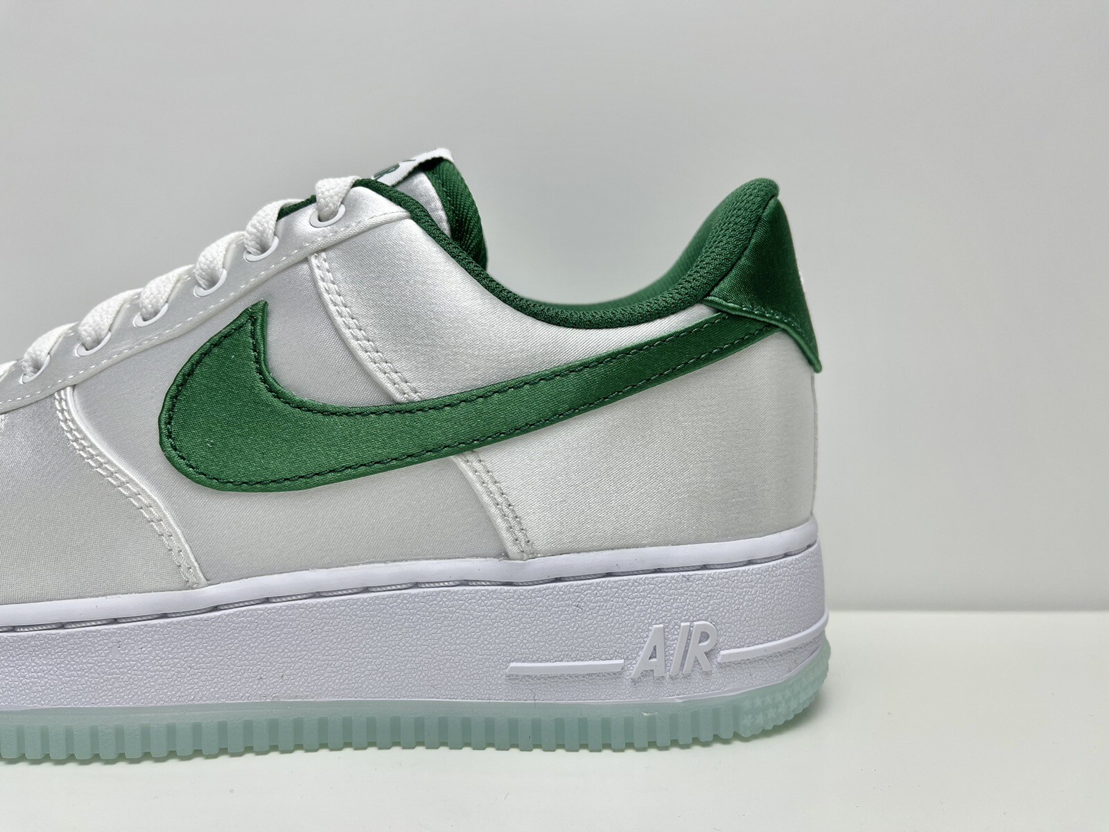 air force blanche et verte femme