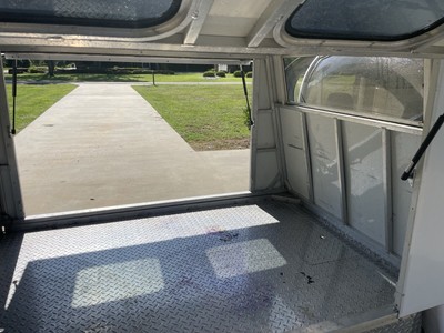 image 4 of interior