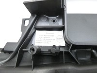 Maserati Ghibli M157 13-24 Armlehne Mittelarmlehne Auflage Maserati Ghibli M157 13-24 15.06.2016 B0008375 gebraucht Vorschau 5