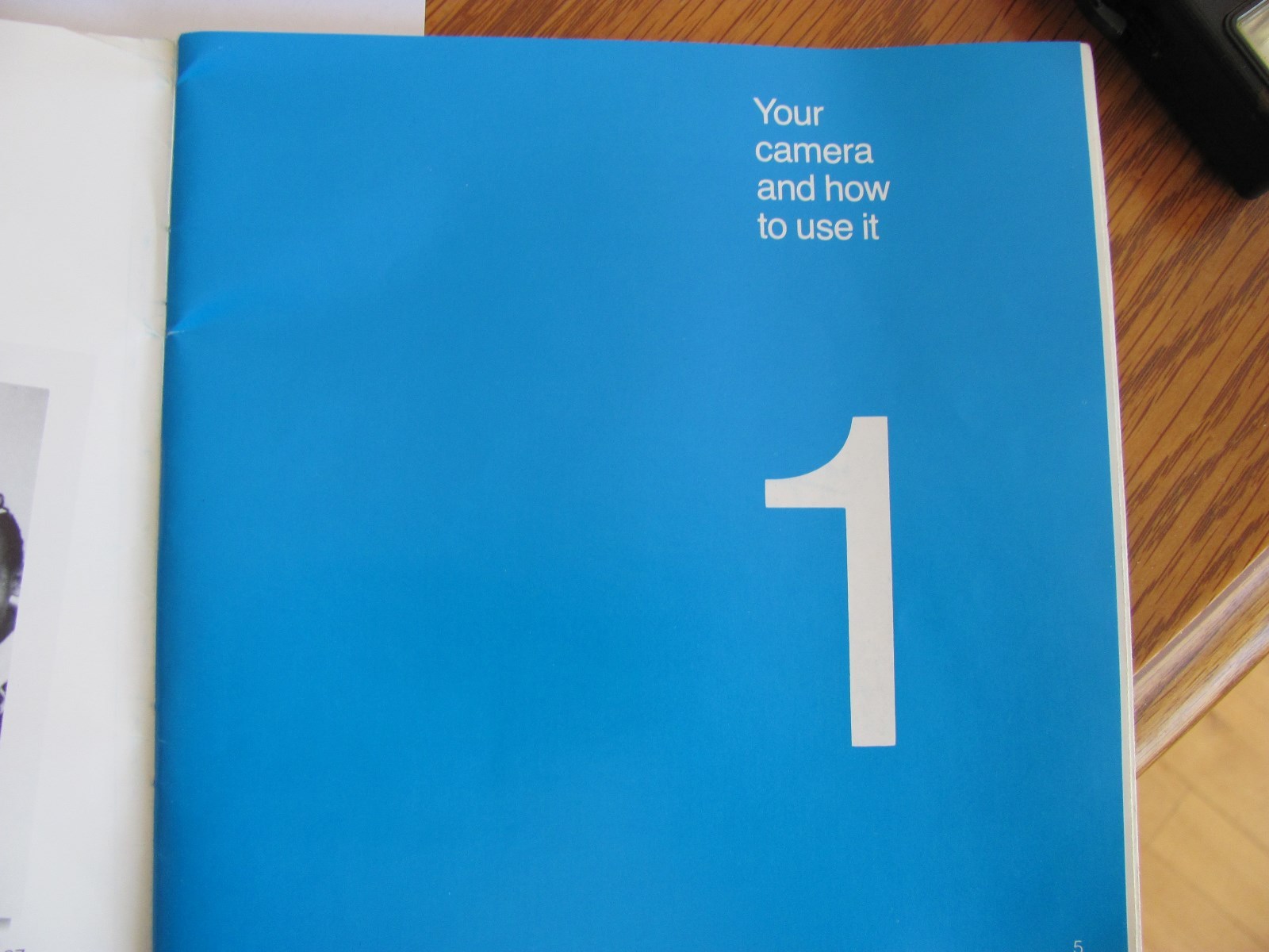 Polaroid Reporter Land camera owners manual near mint condition