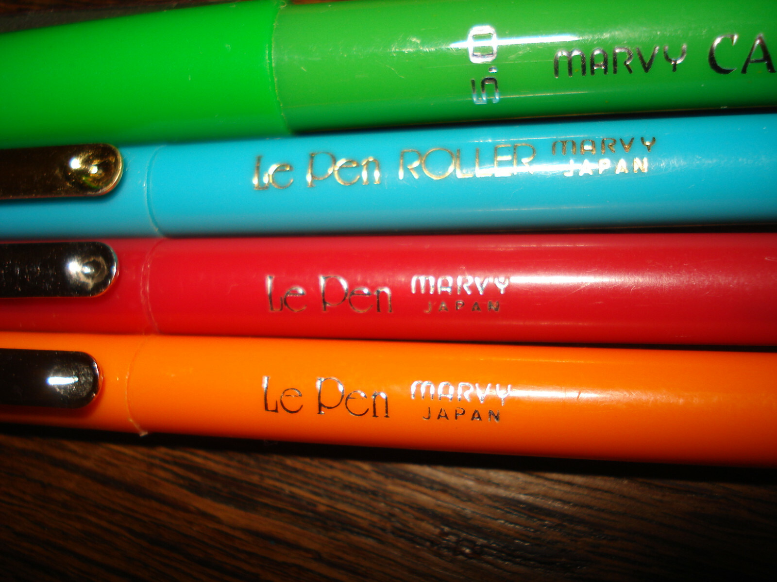 Marvy brand mixed lot of pens 5.0 Calligraphy LePen roller Memory series