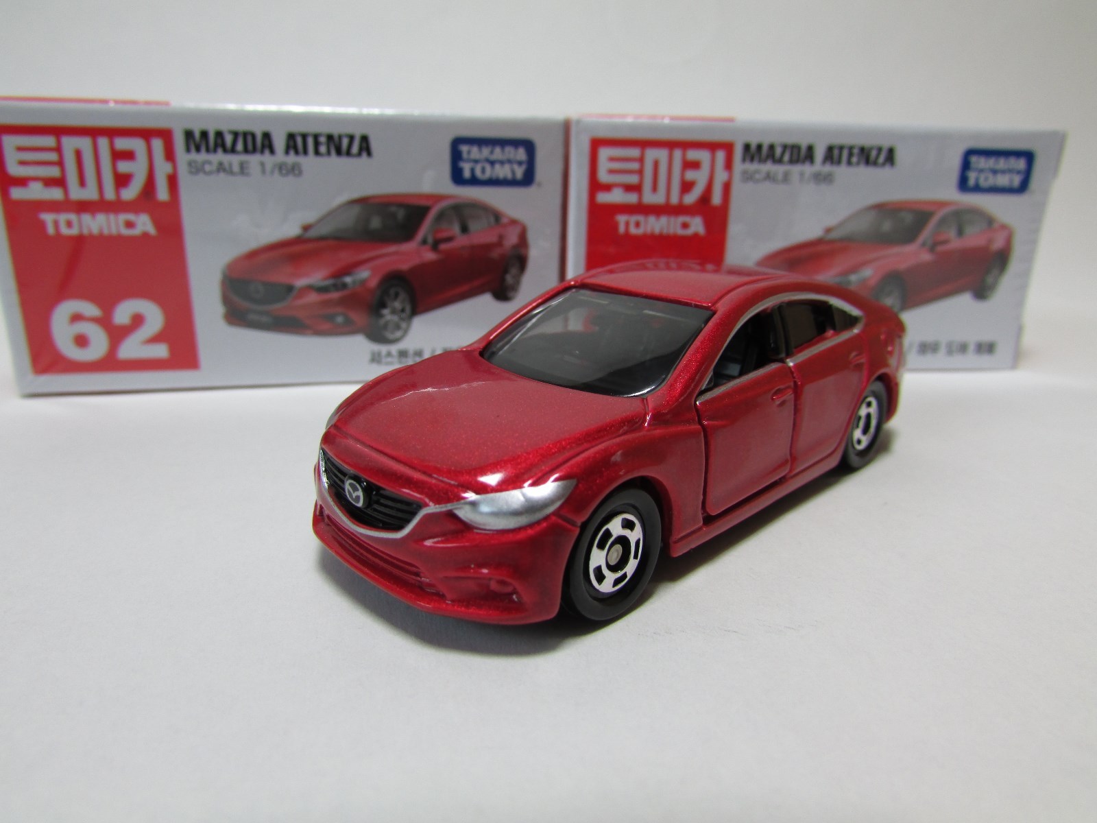 mazda 3 tomica