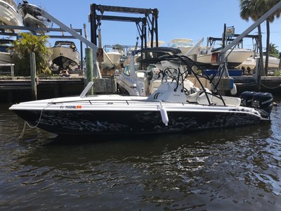 2011 Glasstream 273 SCX Powered by Twin 225 Verado Super Charged Engines